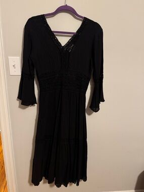 Neiman Marcus Black V-Neck Lace-Trim Long Sleeve Midi Dress
